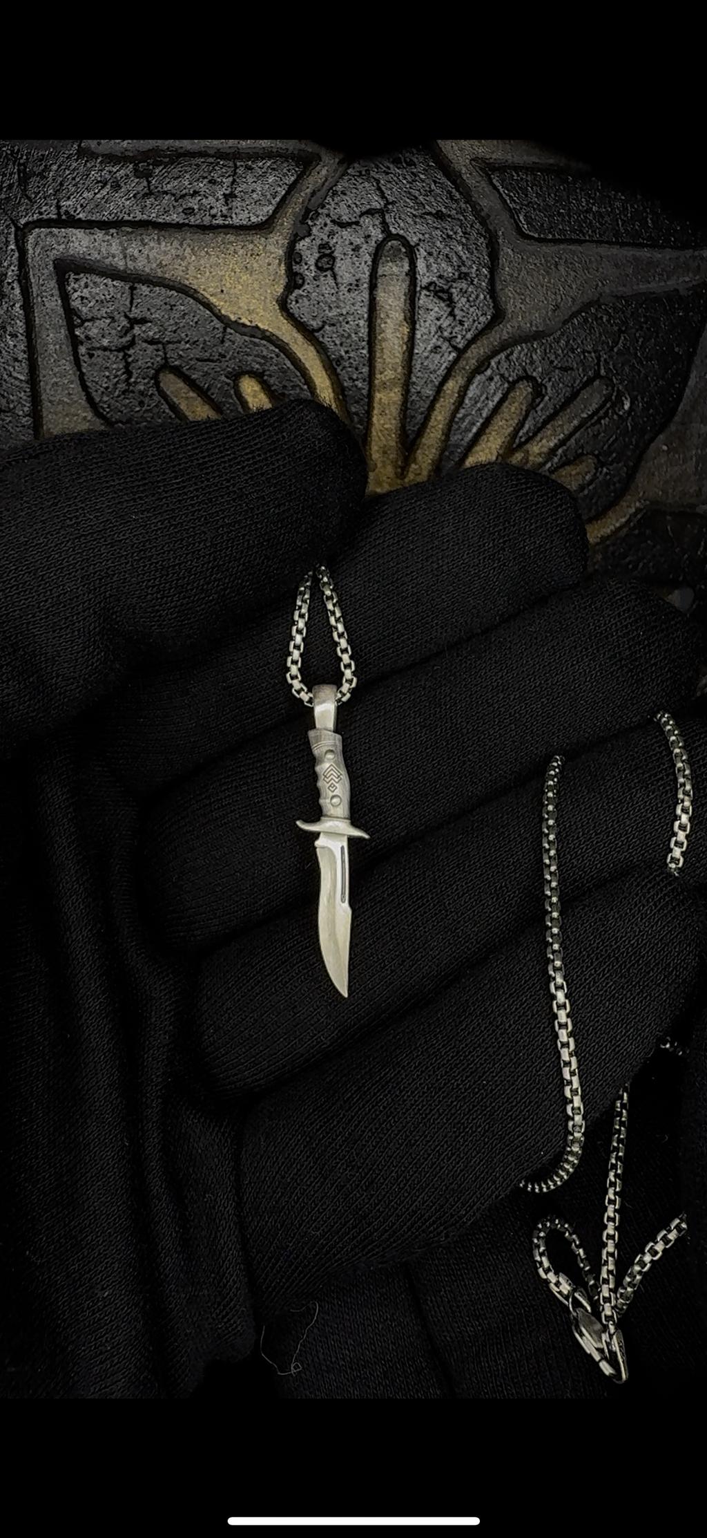 KNIFE PENDANT