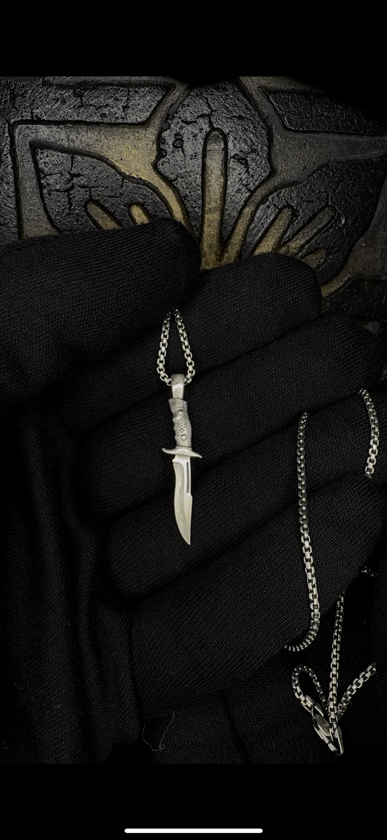 KNIFE PENDANT
